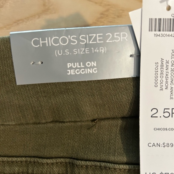 NWT. Chico's Pull On Jegging. Size 2.5R. - Picture 2 of 5